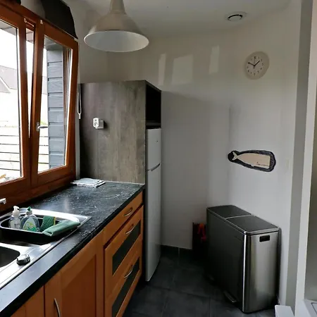 Maison De Plain Pied A 300 M De La *